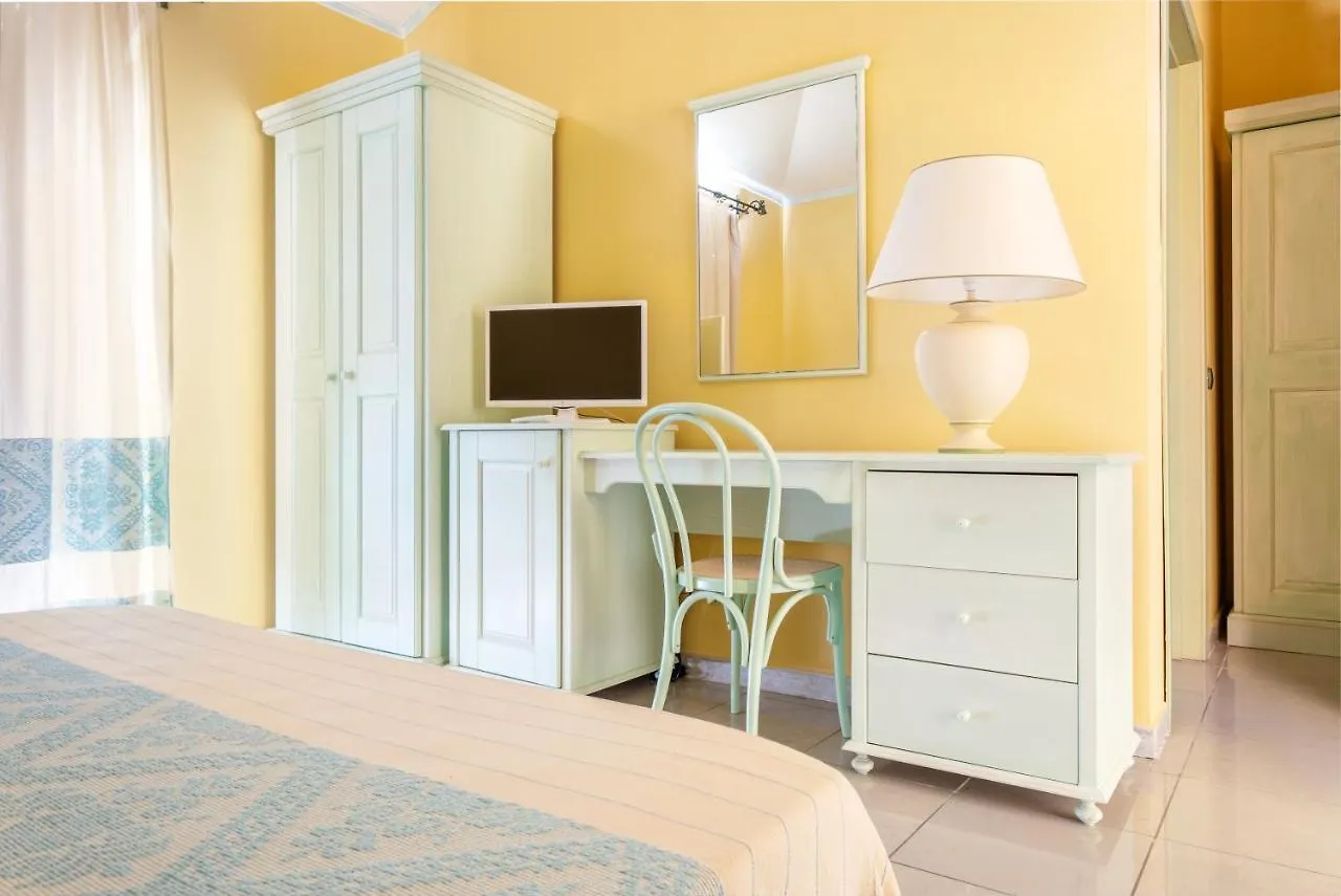 Hotel Solki SantʼAntìoco